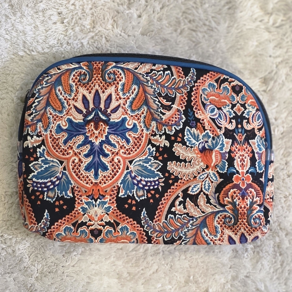 Elegant Paisley Women's Bag - Multicolor